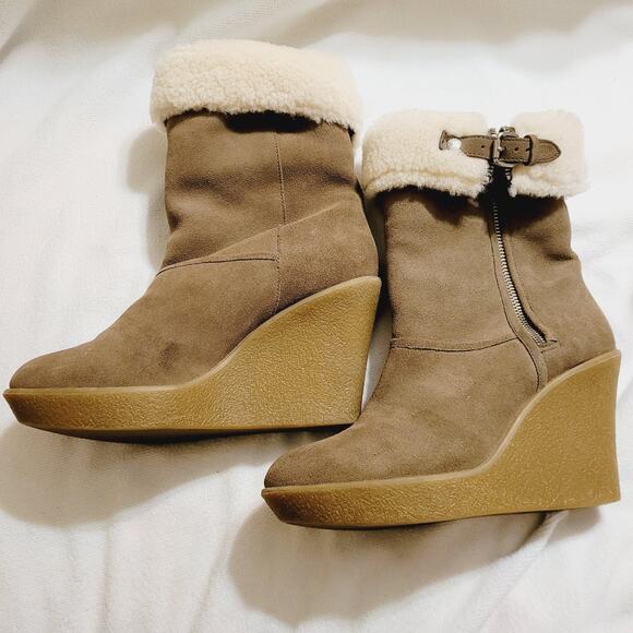 Coach womens tan suede roll down shearling lined buckle platform boots size 10 - Picture 1 of 12
